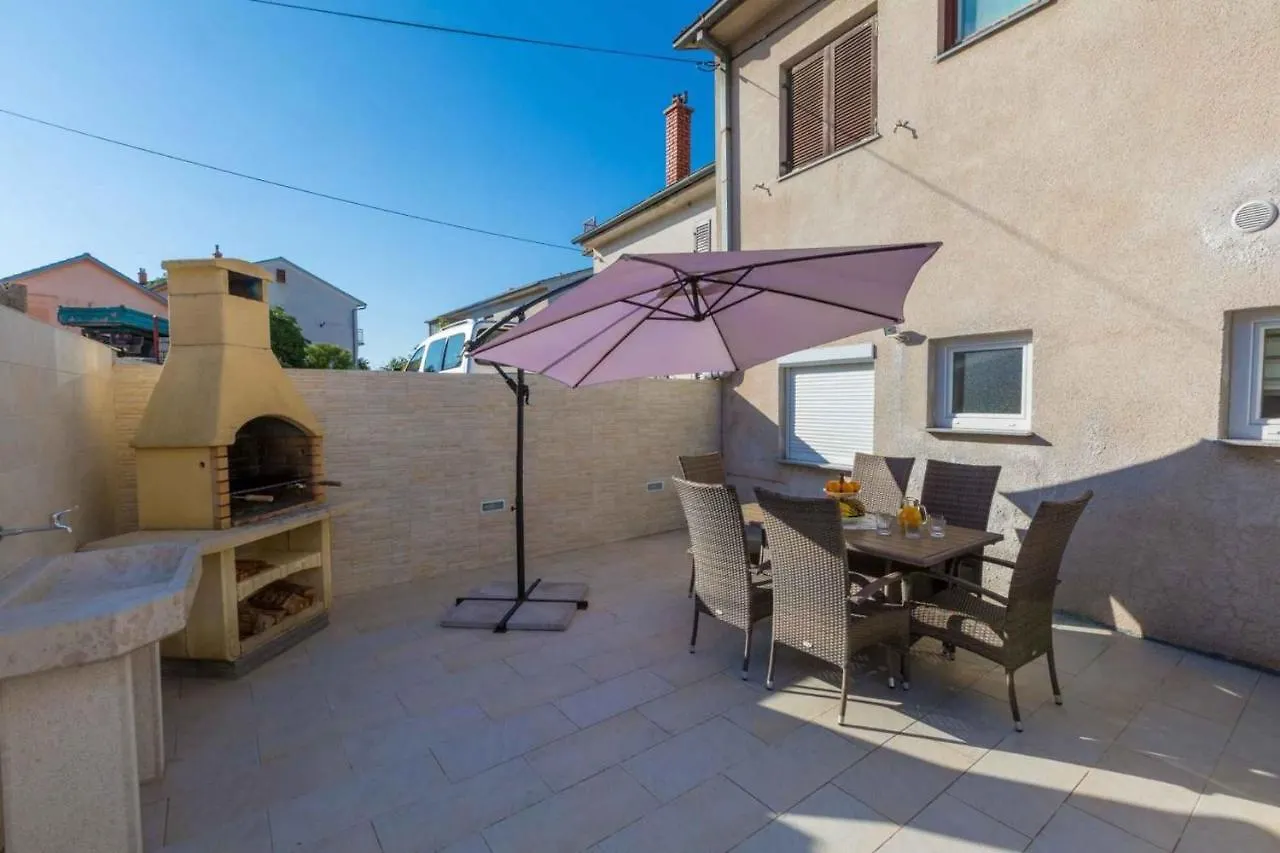 Apartment In Crikvenica 5538