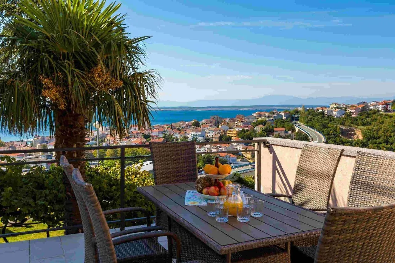 Apartment In Crikvenica 5538 0*,